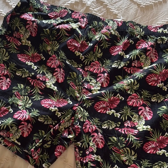 Tommy Bahama Men’s Boxer Shorts, Tropical print, Big & Tall Size 2XB, NWT - Picture 1 of 9